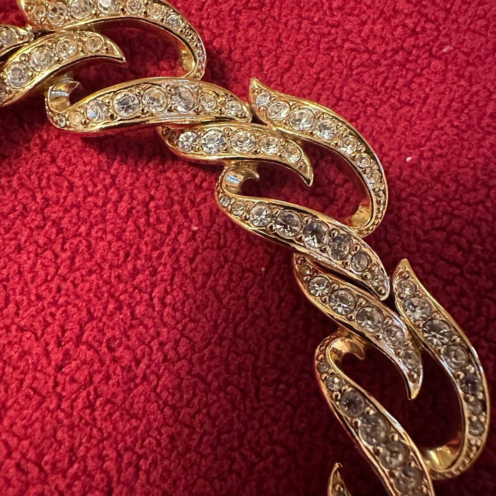 Vintage ELIZABETH TAYLOR for Avon “Eternal Flame” Crystal Rhinestone Necklace - Picture 4 of 8